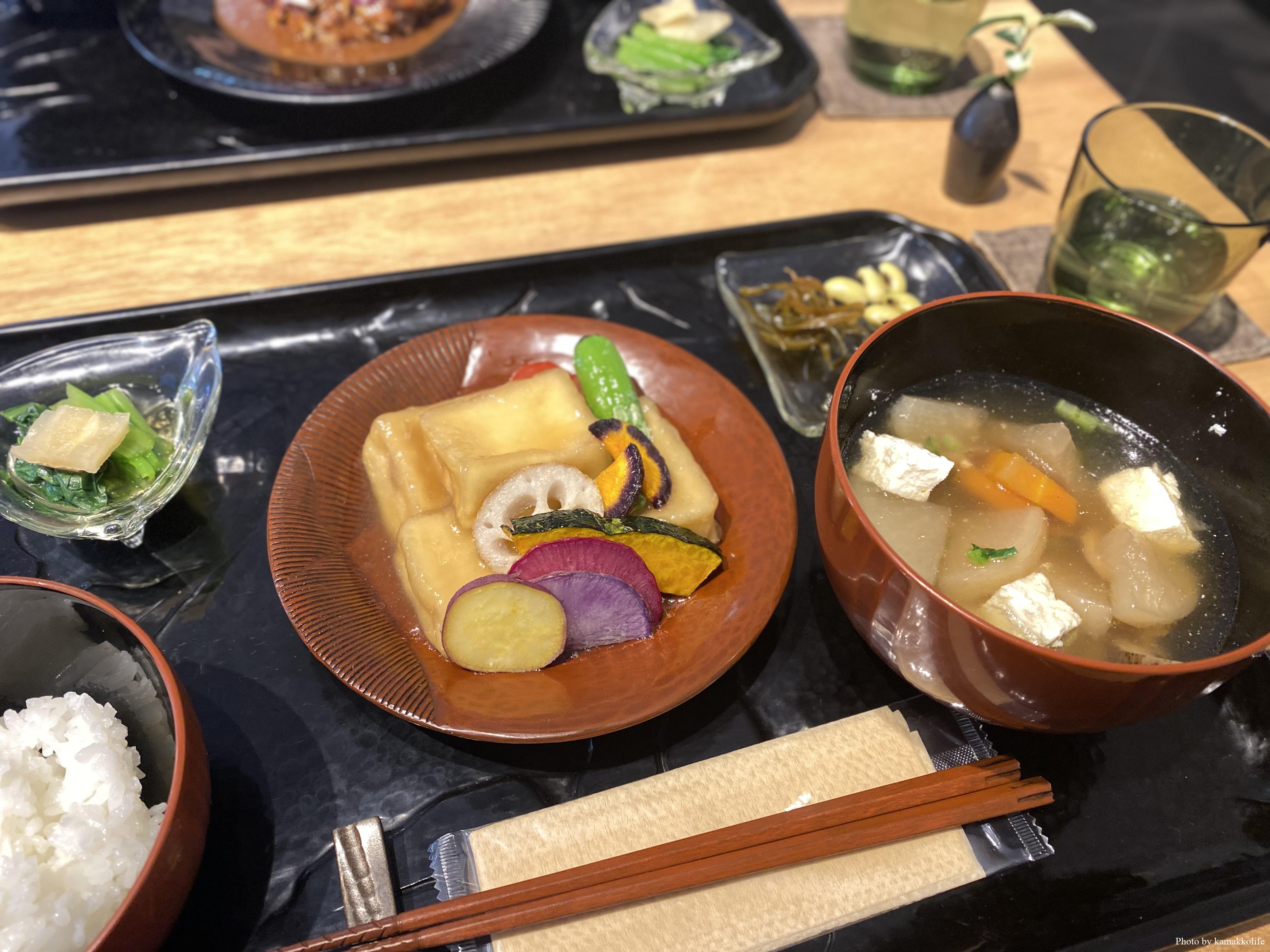 鎌倉ランチ 鎌倉彫の器でいただく絶品和食ランチ カフェ 倶利 鎌っこらいふ